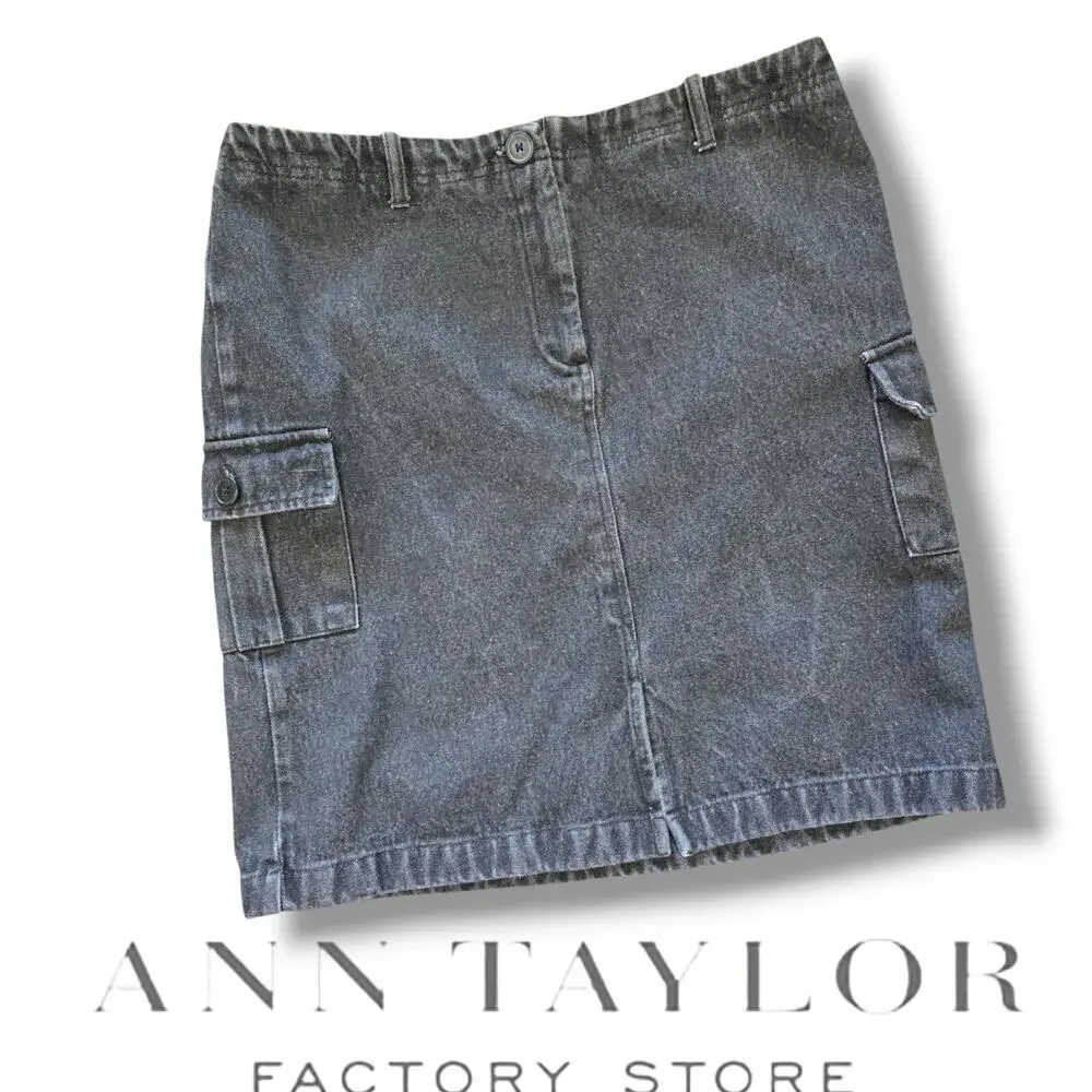 Ann Taylor Factory Women’s Black Denim Cargo Mini Skirt Size 12